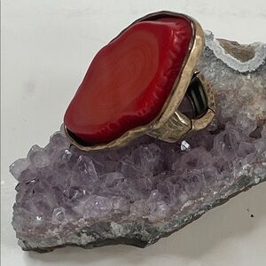Chico's Statement Red Coral Color Stone Stretchy Brass Tone Metal Large Ring